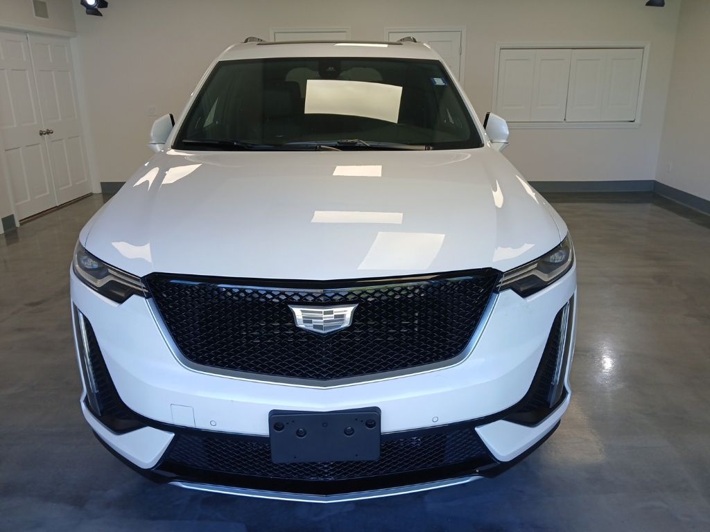 used 2024 Cadillac XT6 car, priced at $48,500