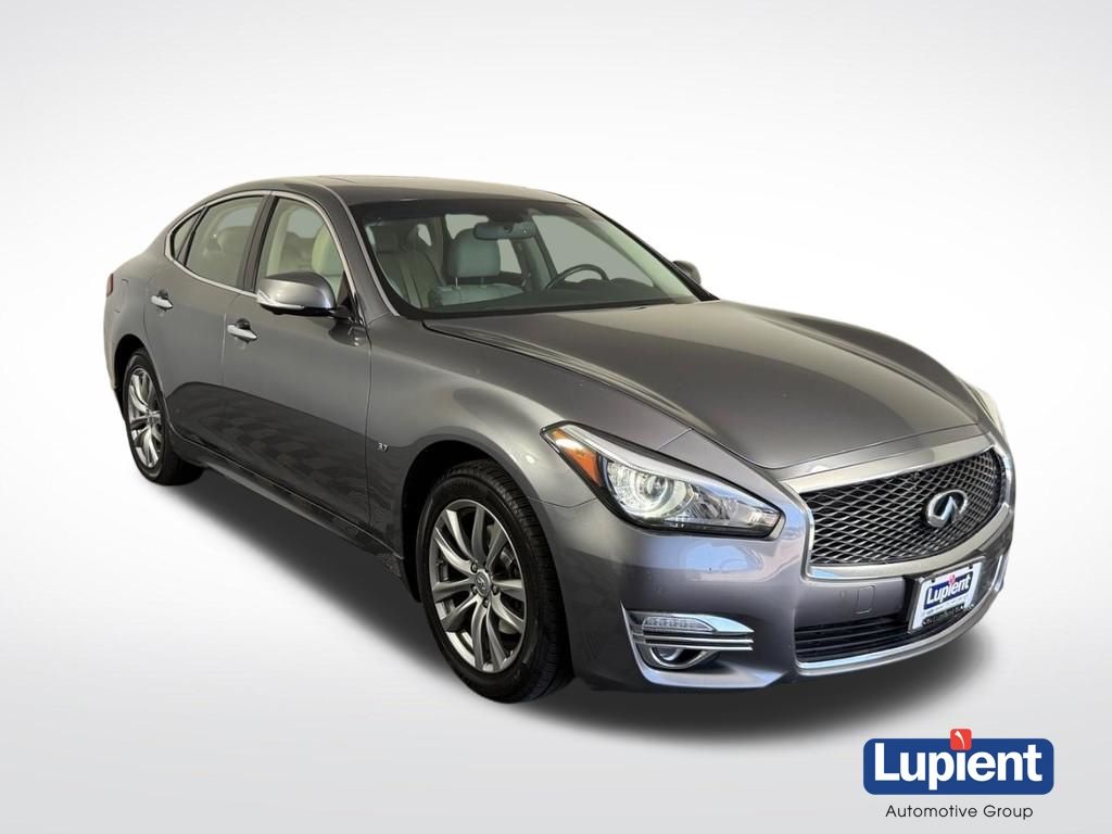 2016 INFINITI Q70 3.7 AWD