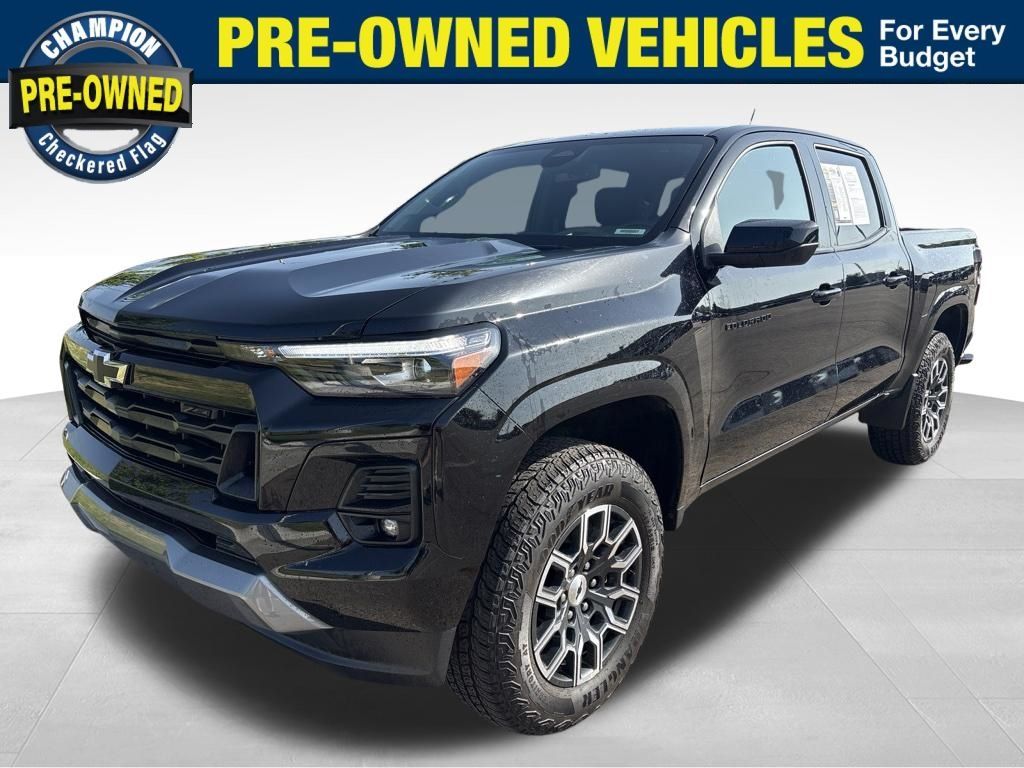 Black 2024 Chevrolet Colorado Pickup Truck Four-Wheel Drive 8-Speed Automatic