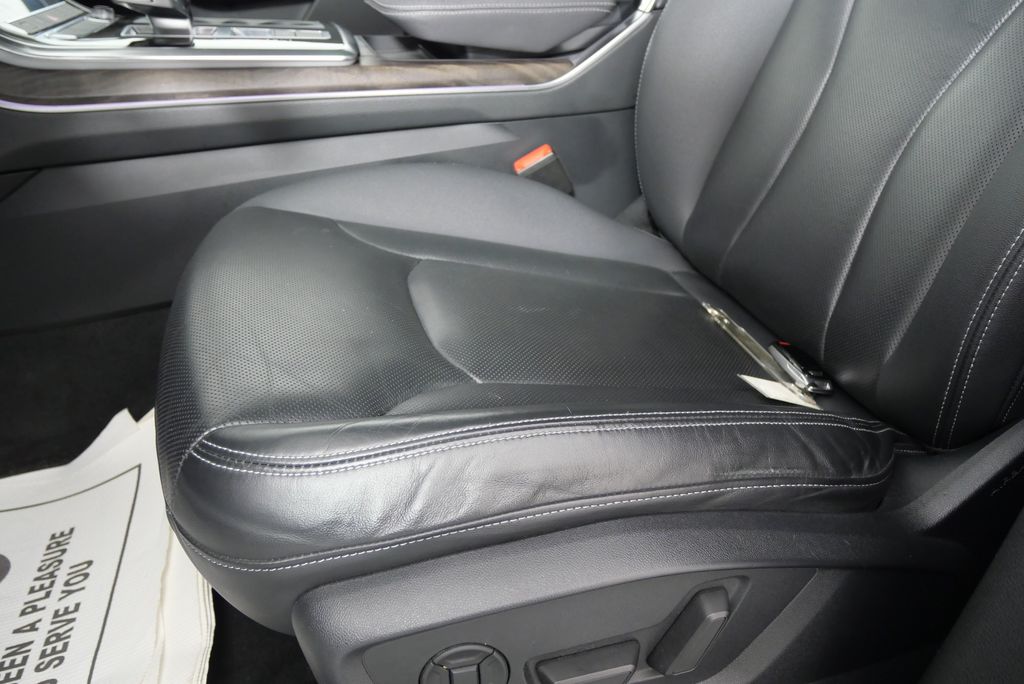 2019 Audi Q8 Premium Plus 9