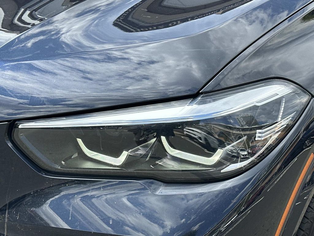 Thumbnail: 2022 BMW X5 - 2