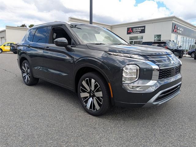 Used 2025 Mitsubishi Outlander SUV