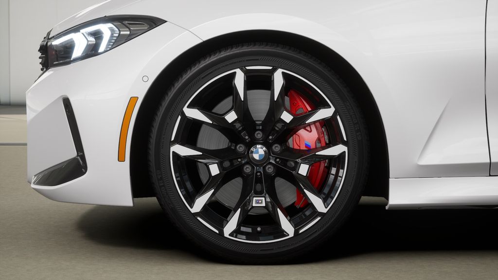 Thumbnail: 2025 BMW 3 Series - 32