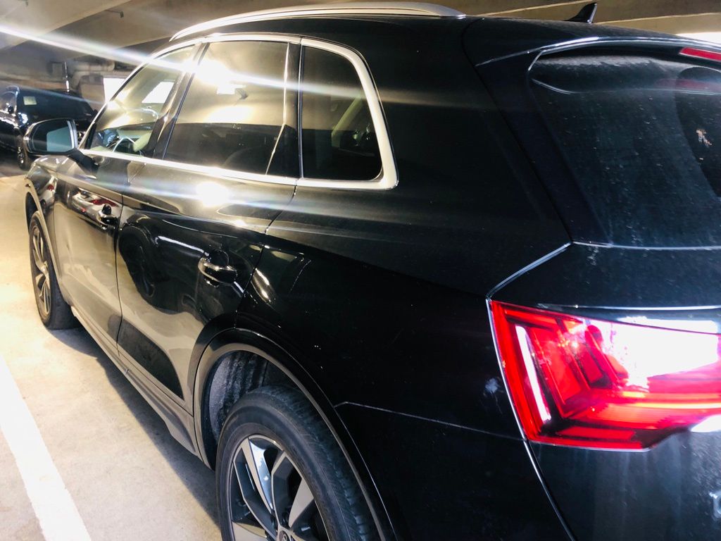 Thumbnail: 2021 Audi Q5 - 5