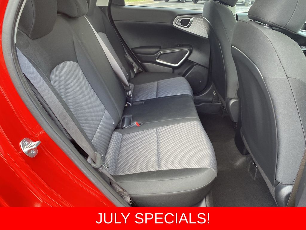 2025 Kia Soul LX - Photo 25