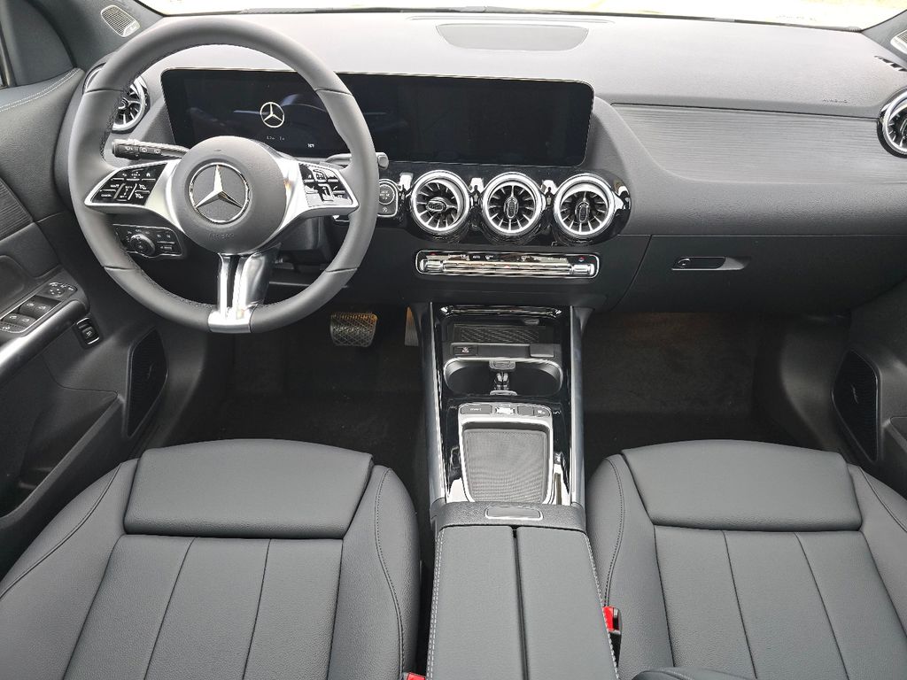 New 2026 Black Mercedes-Benz GLA 250 image 21