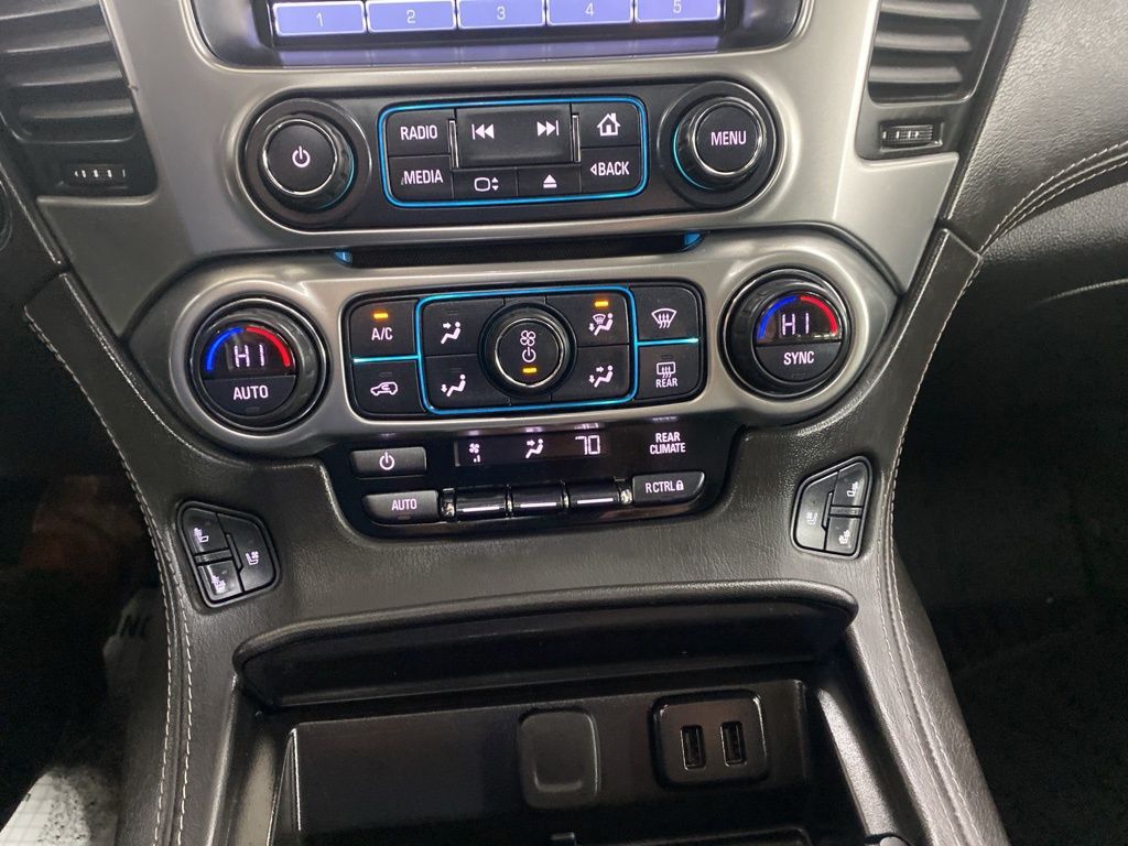 2020 Chevrolet Suburban Premier photo