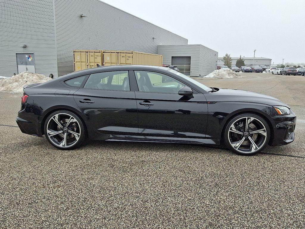 Thumbnail: 2024 Audi RS 5 - 7