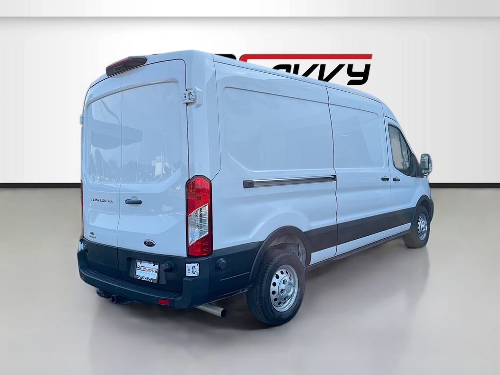 Used 2024 White Ford Base image 7
