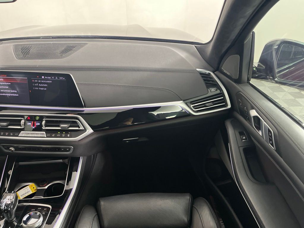 Thumbnail: 2020 BMW X5 - 16