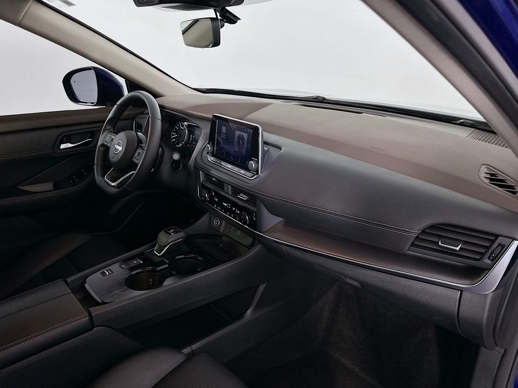 2023 Nissan Rogue SV 29