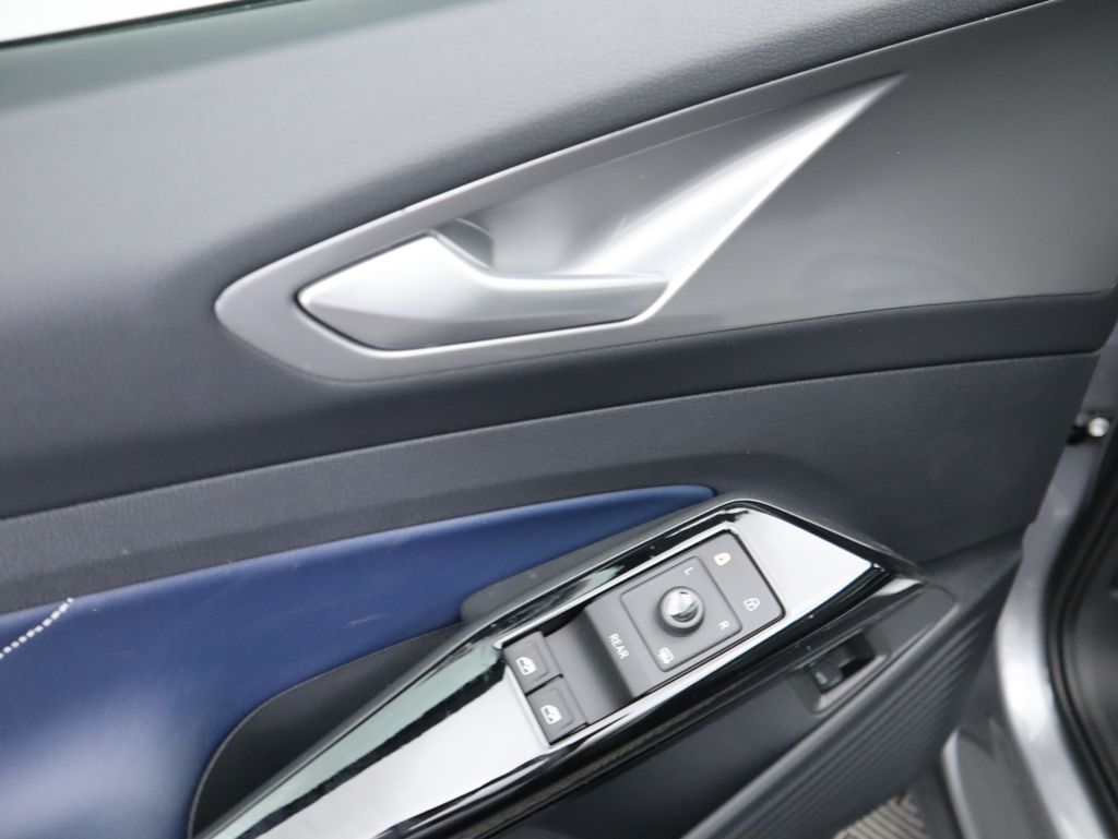 2025 Volkswagen ID.4 Pro S 23