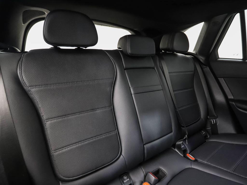 Thumbnail: 2025 Mercedes-Benz GLC - 27