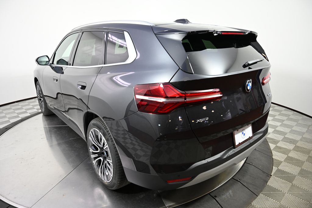 Thumbnail: 2026 BMW X3 - 3