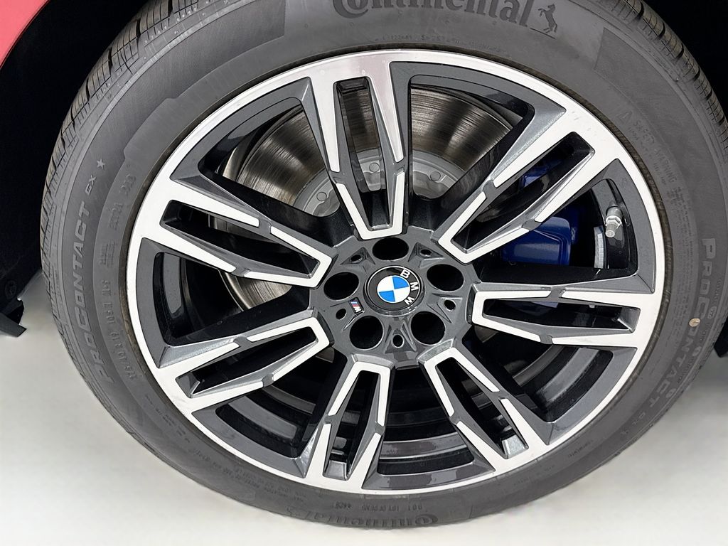 Thumbnail: 2027 BMW 5 Series - 32