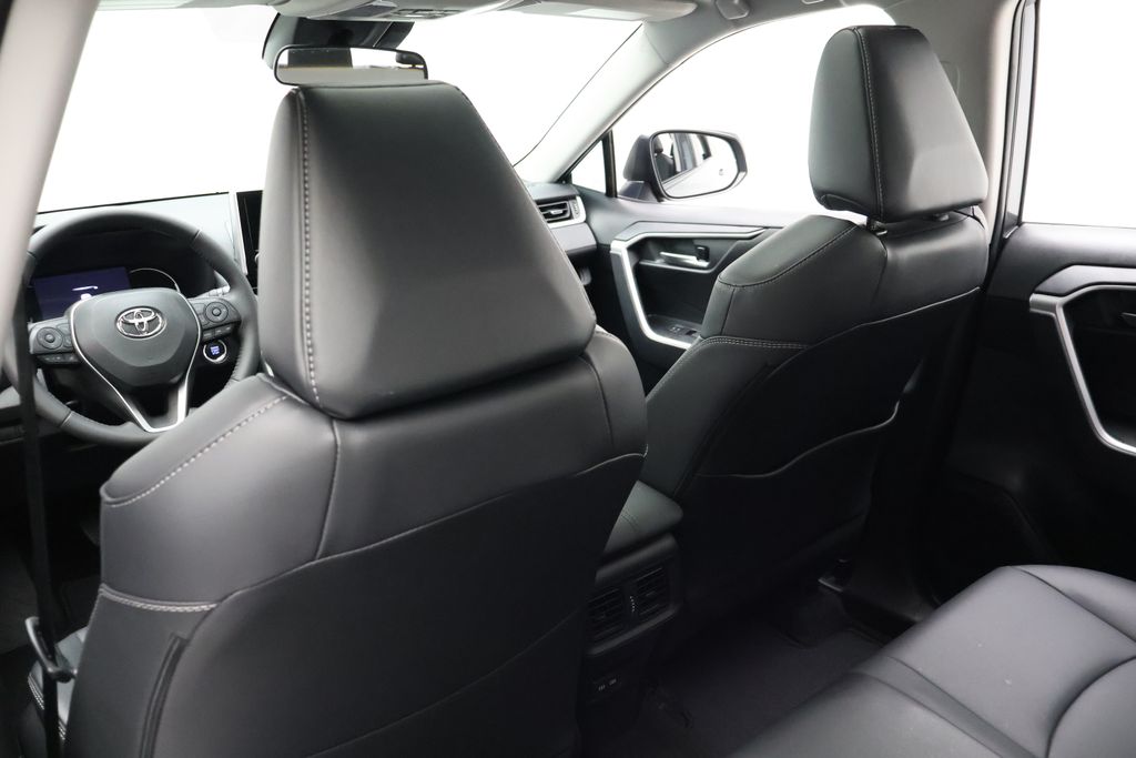 Thumbnail: 2025 Toyota RAV4 - 20