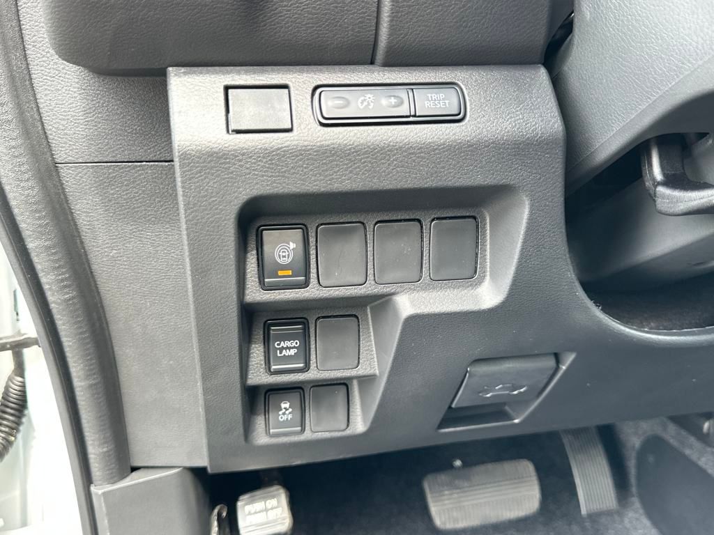 2025 Nissan Frontier SV photo
