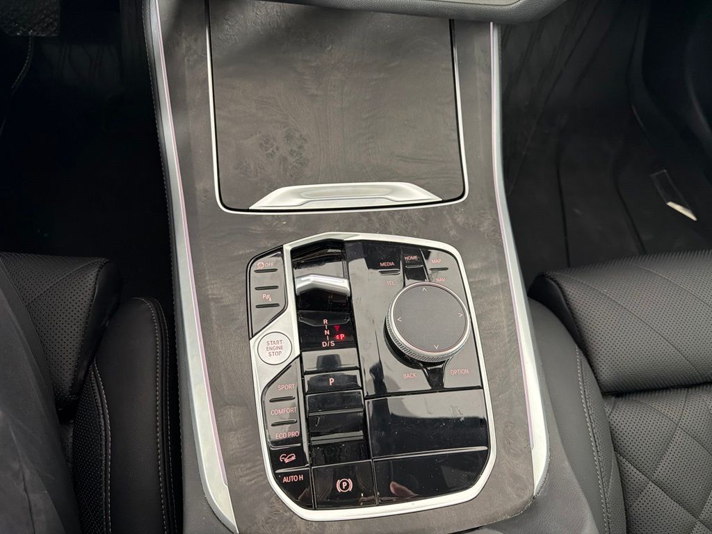 Thumbnail: 2025 BMW X5 - 27
