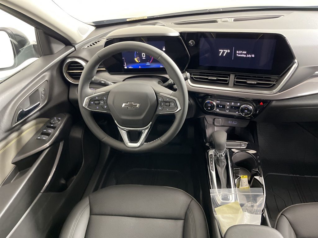 Thumbnail: 2025 Chevrolet Trax - 12