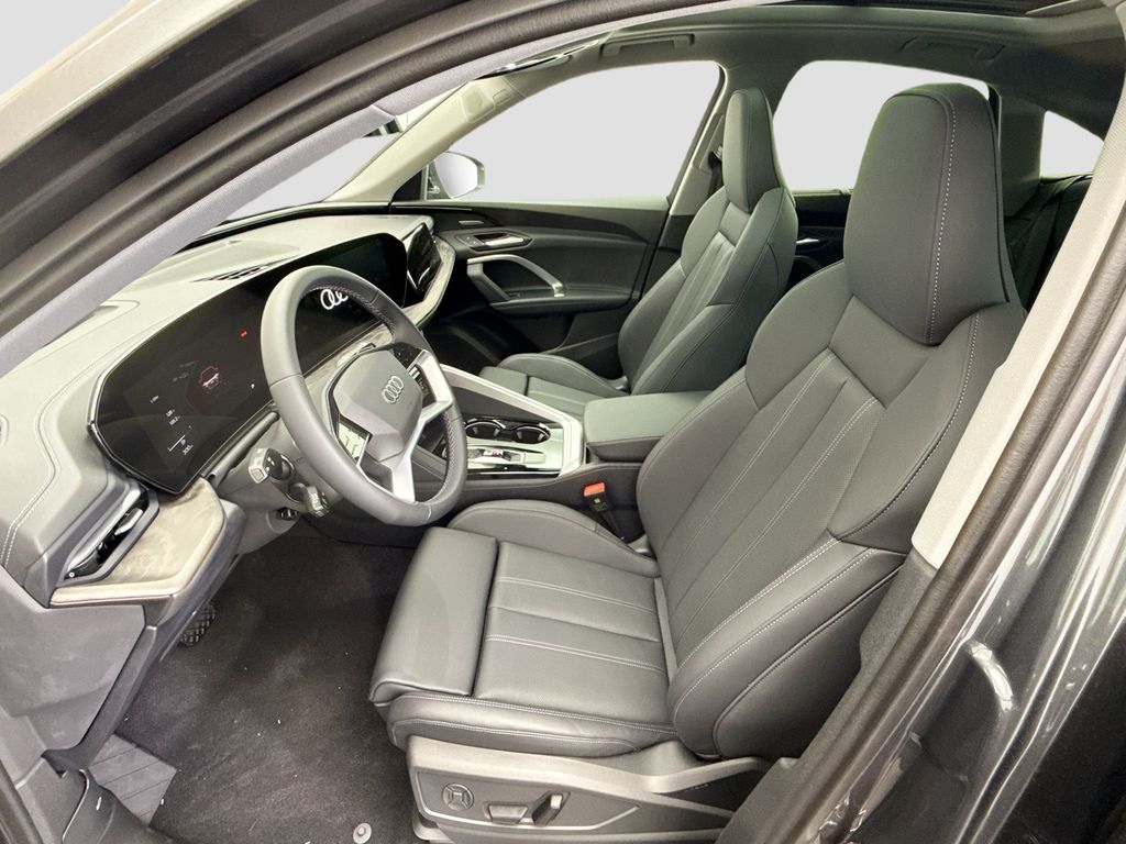 Thumbnail: 2025 Audi Q5 - 18