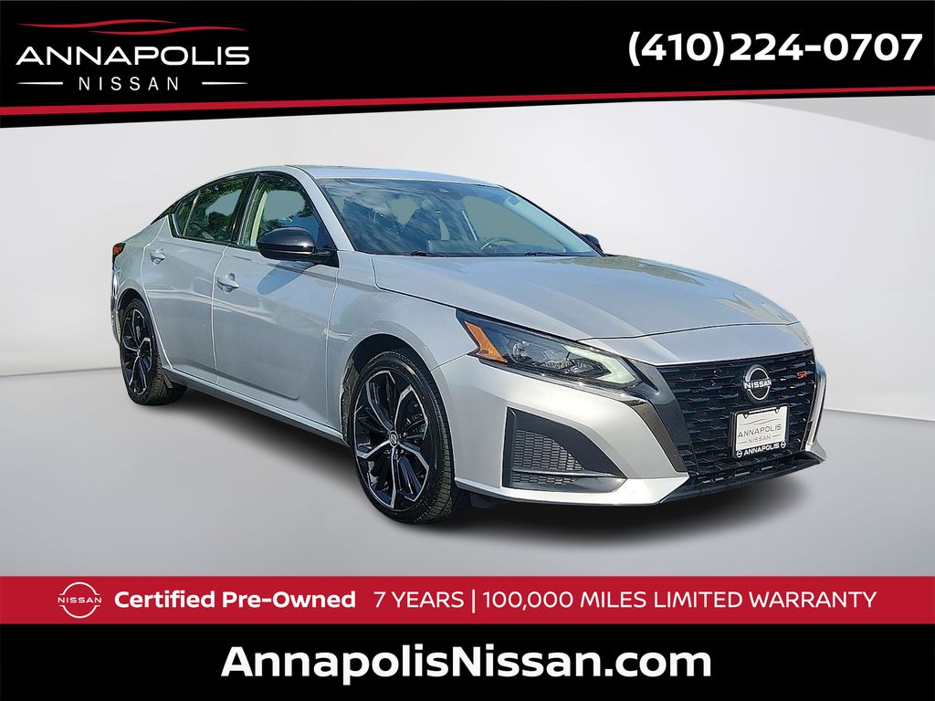Brilliant Silver Metallic 2024 Nissan Altima Sedan Front-Wheel Drive Continuously Variable Transmission