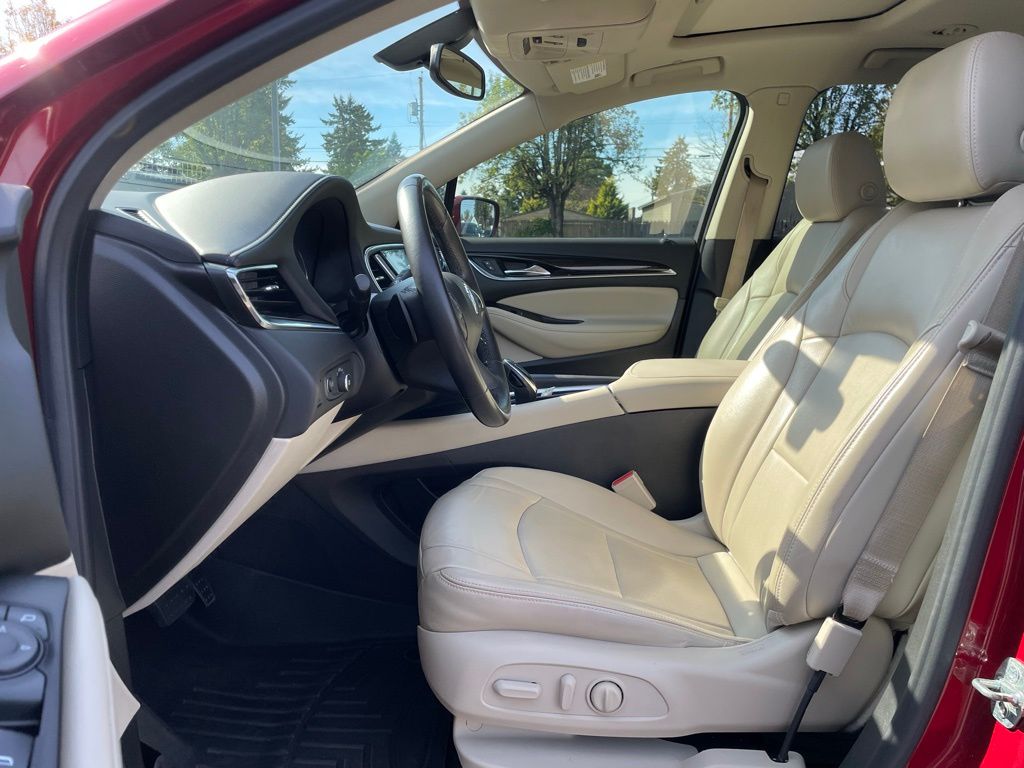 2020 Buick Enclave Essence