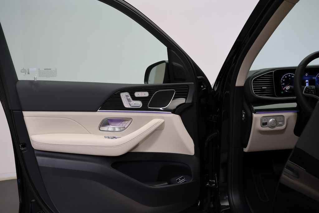 Thumbnail: 2026 Mercedes-Benz GLE - 31