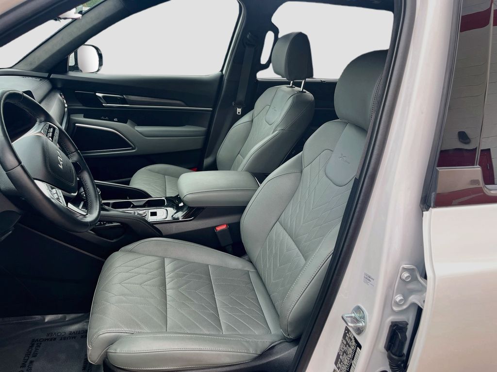 Used 2024 White Kia SX-Prestige X-Pro image 22