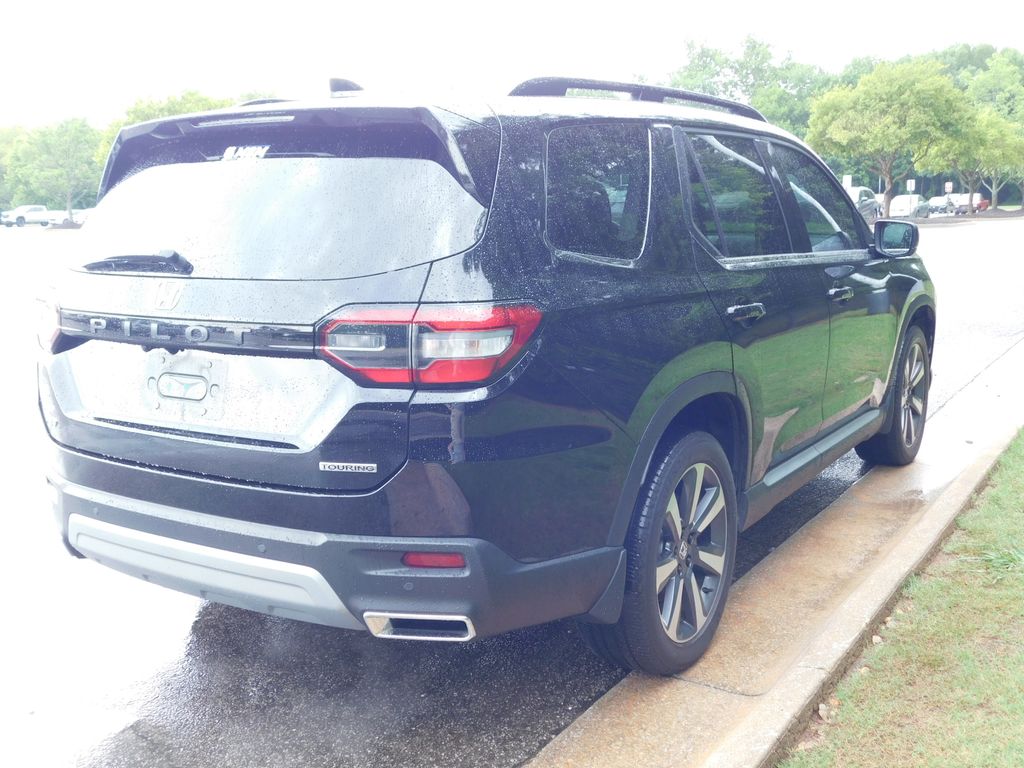 Thumbnail: 2023 Honda Pilot - 11