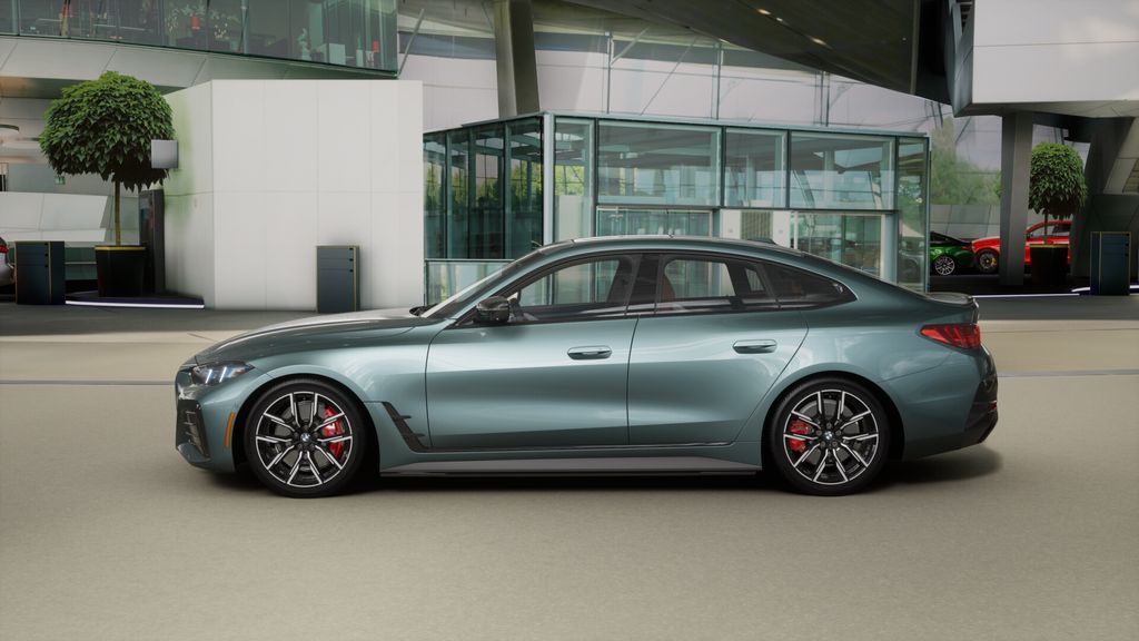 Thumbnail: 2025 BMW i4 - 30