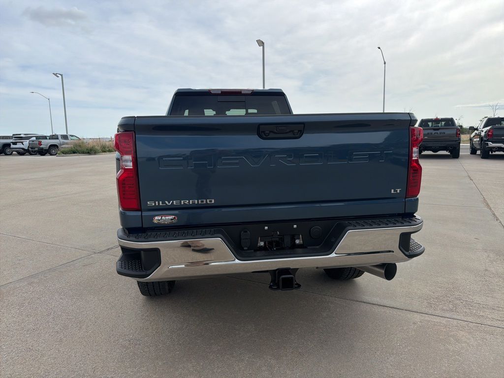 ChevroletSilverado 3500HD4