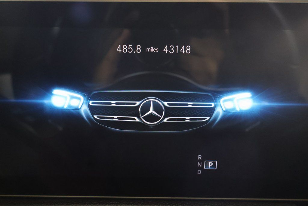 Thumbnail: 2021 Mercedes-Benz GLB - 17