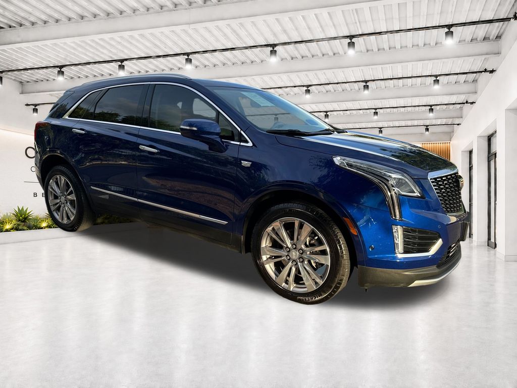 2024 Cadillac XT5 Premium Luxury FWD   