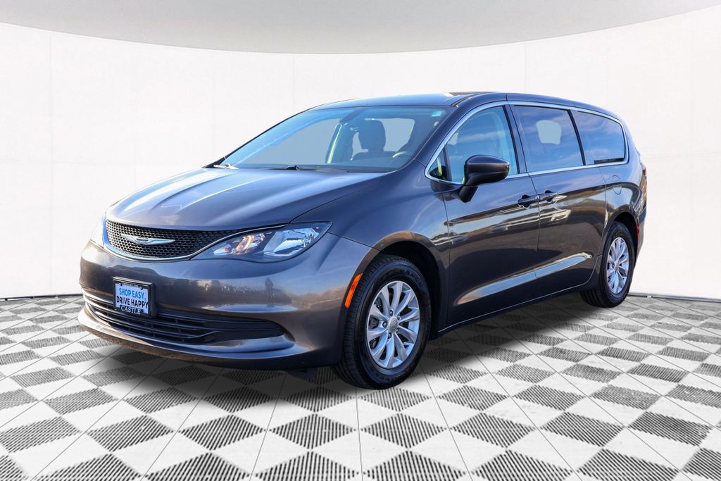 2017 Chrysler Pacifica Touring 12