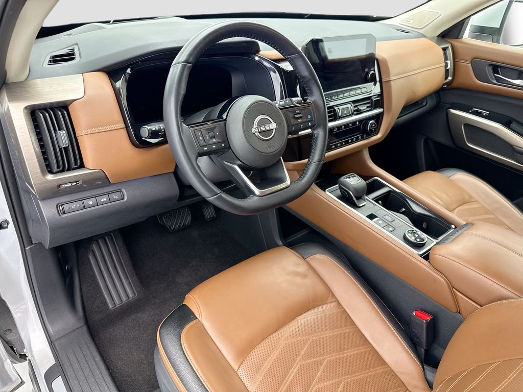 Thumbnail: 2023 Nissan Pathfinder - 9