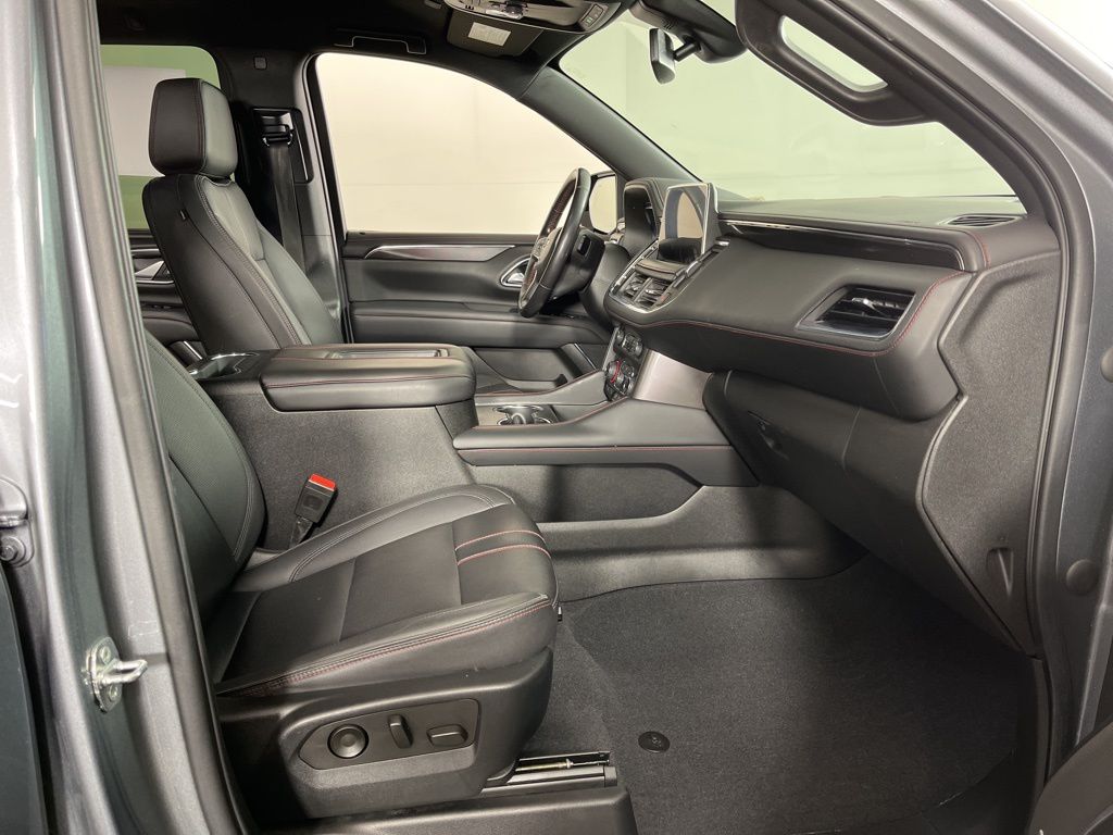 Thumbnail: 2022 Chevrolet Suburban - 6