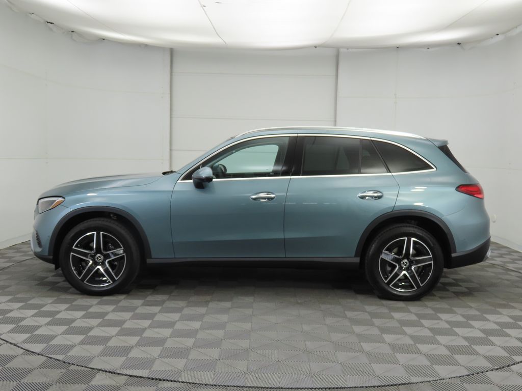 Thumbnail: 2026 Mercedes-Benz GLC - 8