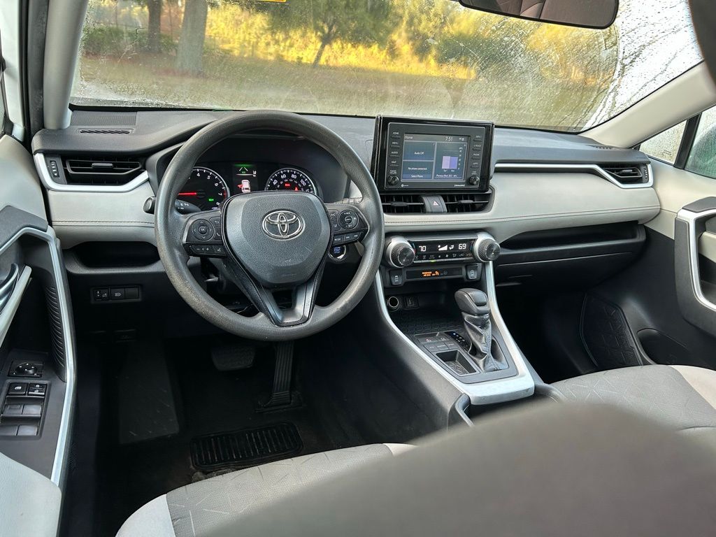 Thumbnail: 2021 Toyota RAV4 - 12