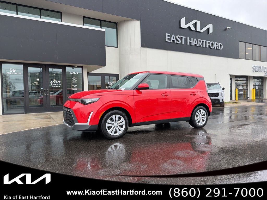 Inferno Red 2023 Kia Soul LX FWD SUV / Crossover Front-Wheel Drive Continuously Variable Transmission