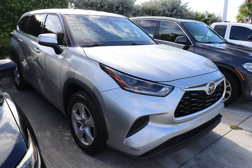 Thumbnail: 2021 Toyota Highlander - 6