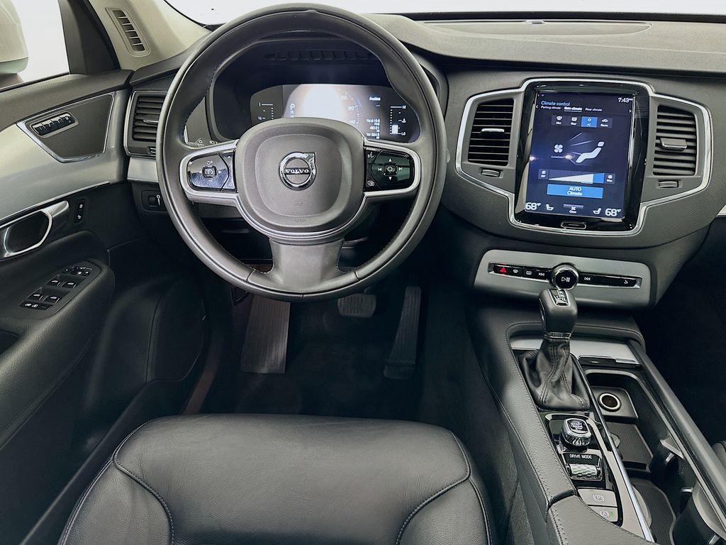 Thumbnail: 2018 Volvo XC90 - 23