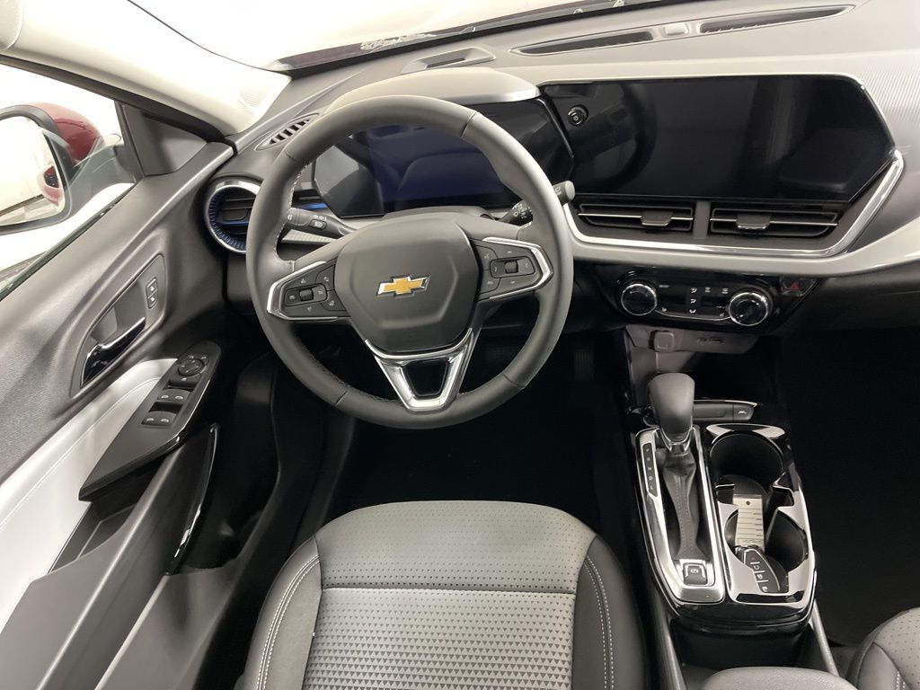 2025 Chevrolet Trax LT 5
