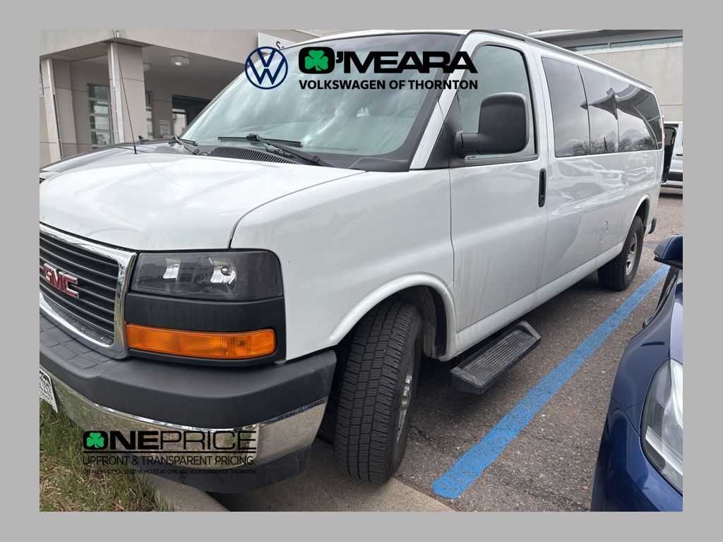 Summit White 2018 GMC Savana LT 3500 Van Rear-Wheel Drive 6-Speed Automatic Overdrive