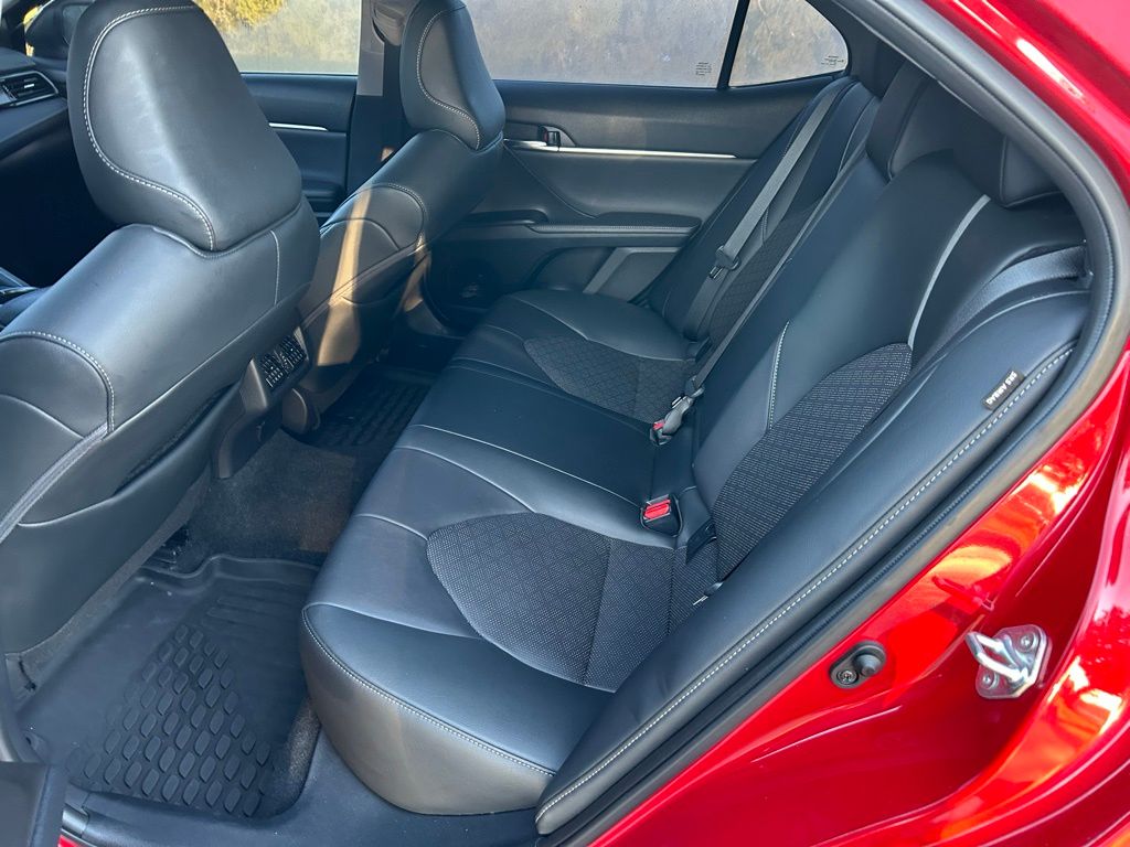 Thumbnail: 2022 Toyota Camry - 13