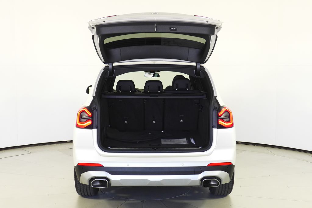 Thumbnail: 2023 BMW X3 - 10