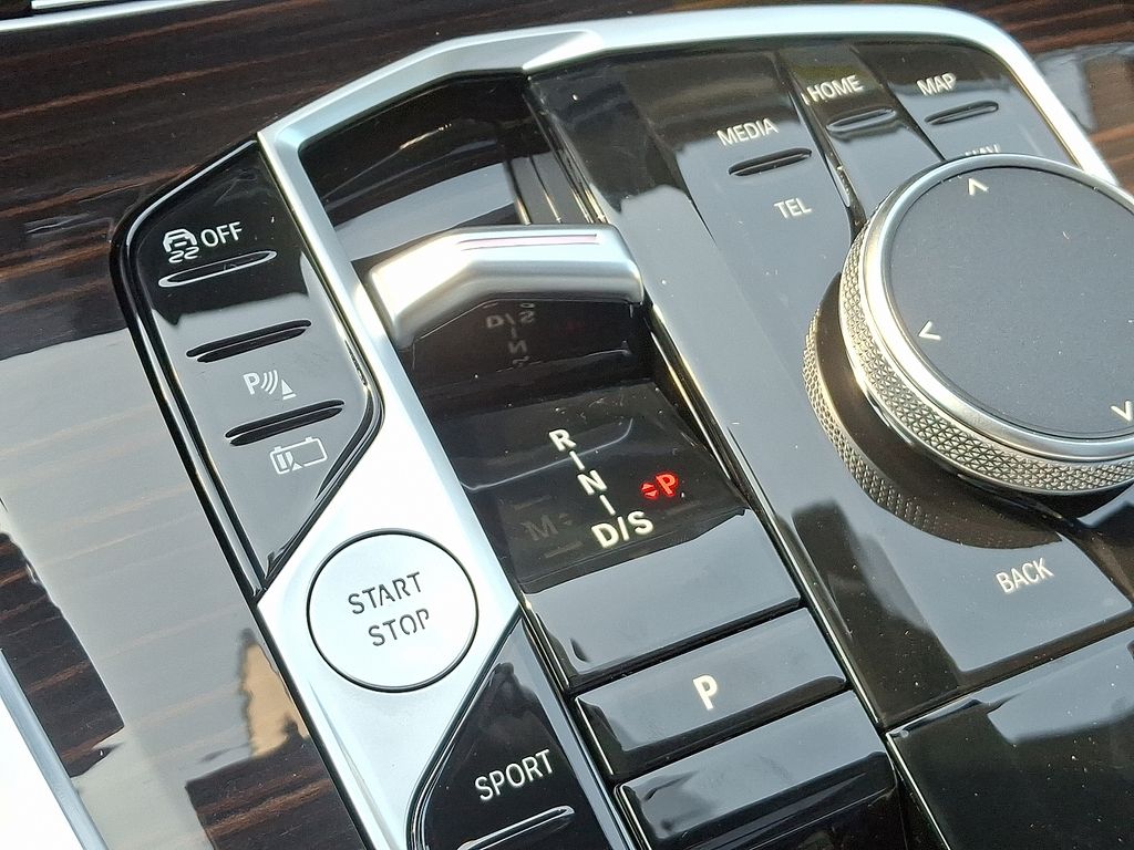 Thumbnail: 2026 BMW X5 - 7