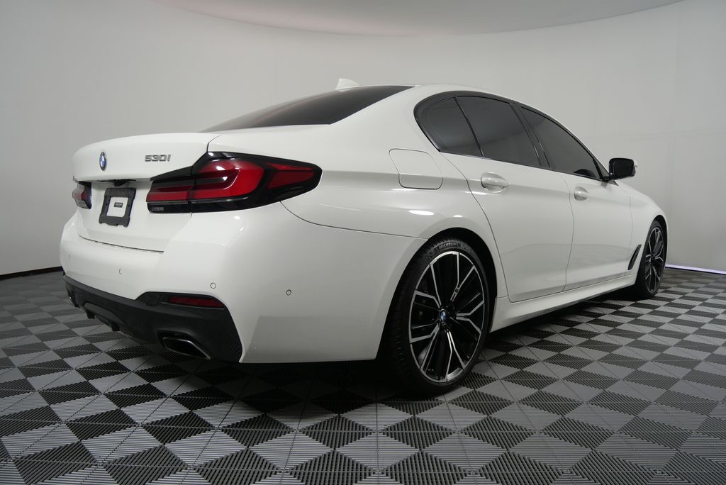 2021 BMW 5 Series 530i 3