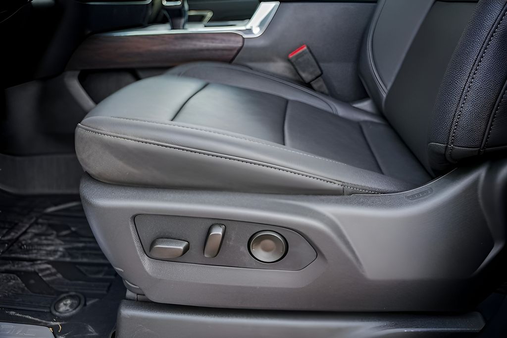 New 2026 Silver GMC SLT image 19