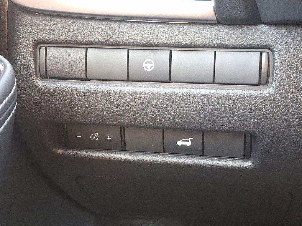 Thumbnail: 2022 Nissan Rogue - 24