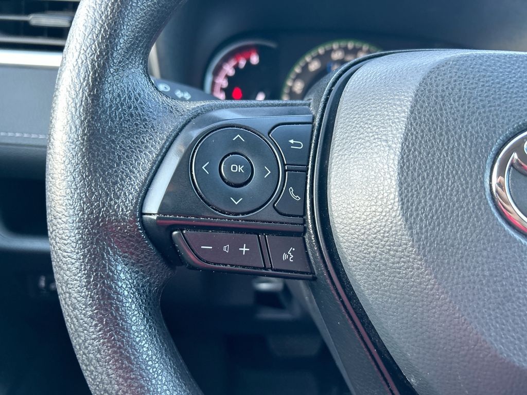 Thumbnail: 2025 Toyota RAV4 - 15